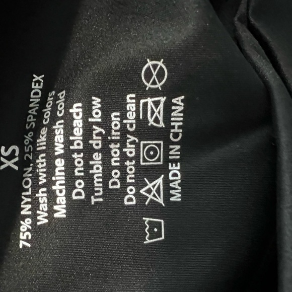 Classic Black Women's Bike Shorts - Picture 4 of 4